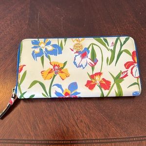 EUC Tory Burch floral wallet